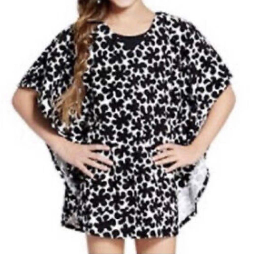 MARIMEKKO black and white kids terry  towel poncho